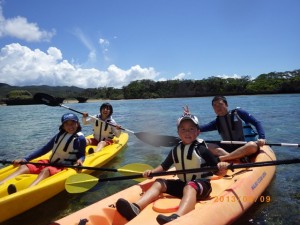 夏休みは親子でカヤック＆シュノーケリング♪