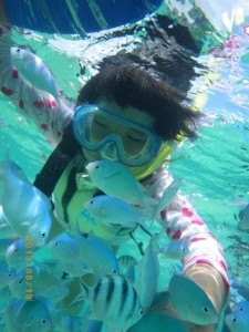 サンゴの森でシュノーケリング♪