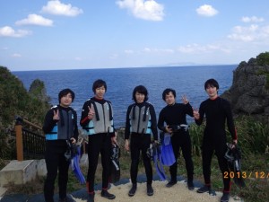 青の洞窟シュノーケリングへ