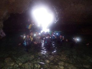 恩納村でシーカヤックツアーin女子会5