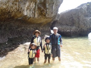 洞窟探検あり！