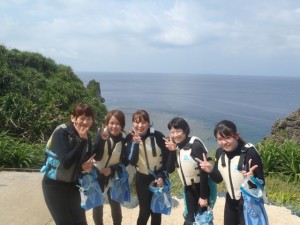 青の洞窟シュノーケリング出発！！