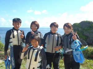 青の洞窟シュノーケリングへ出発！